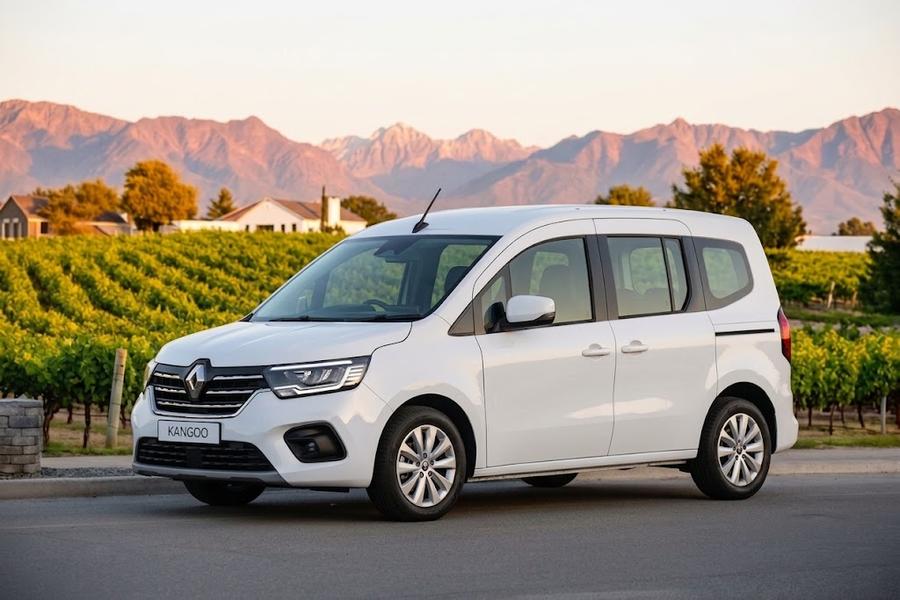 Renault Kangoo utilitaria de la flota Transbord entre viñedos